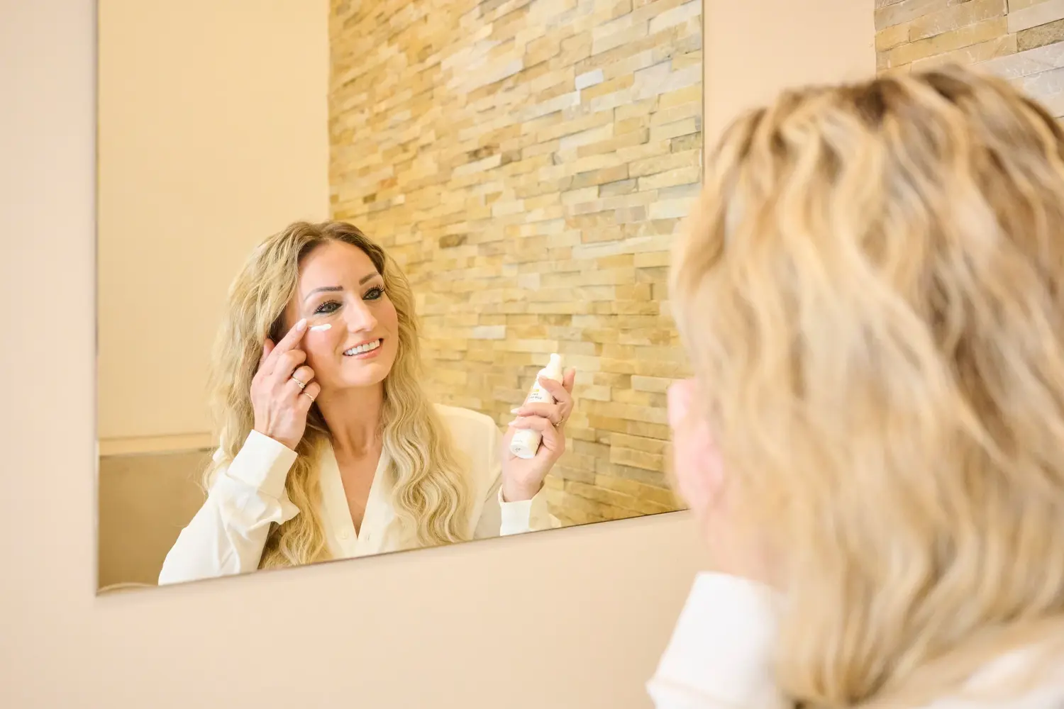 Waarom SPF Onmisbaar Is In Jouw Huidroutine