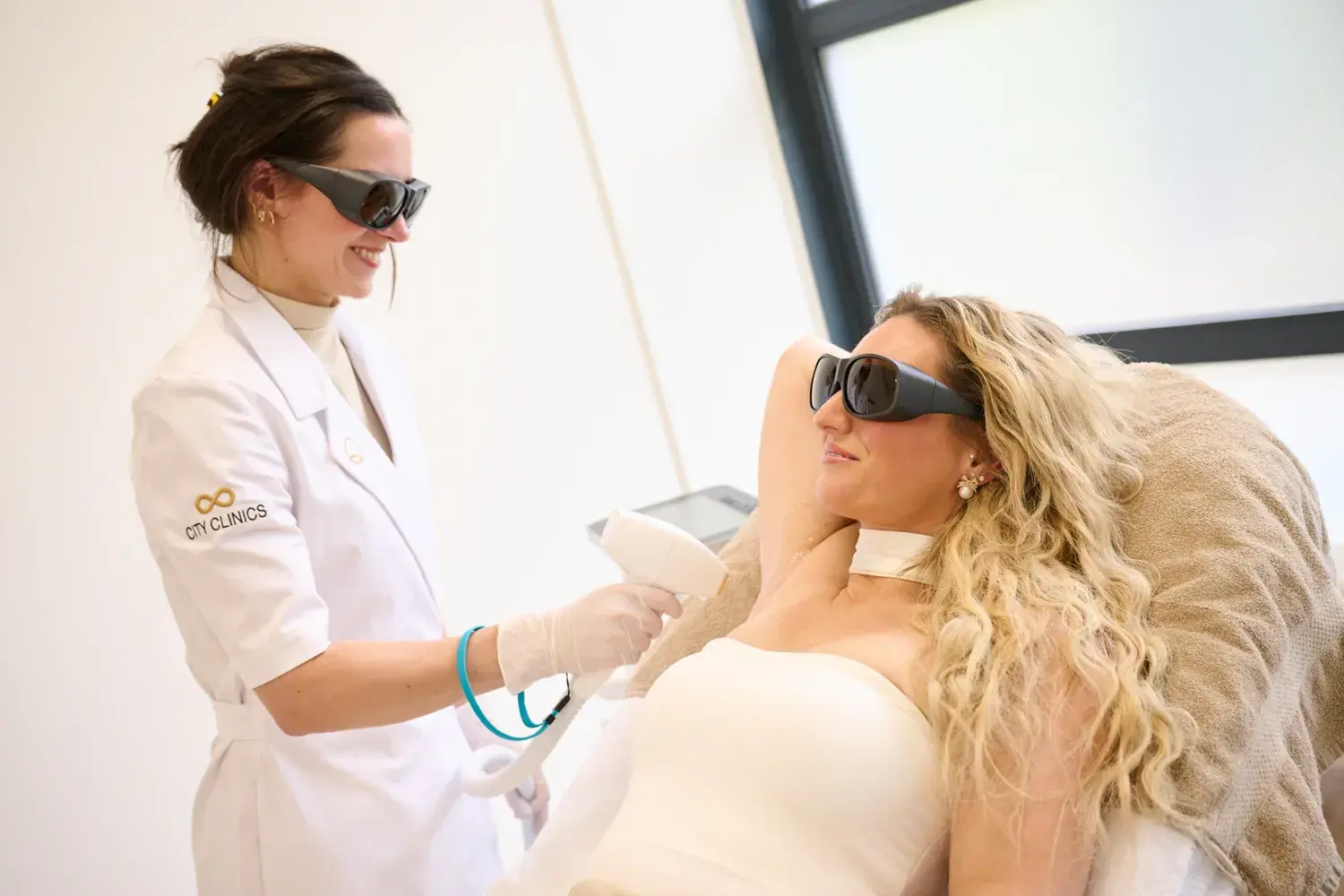 Waarom Kiezen Voor Laser Ontharen In De Zomer In Geel