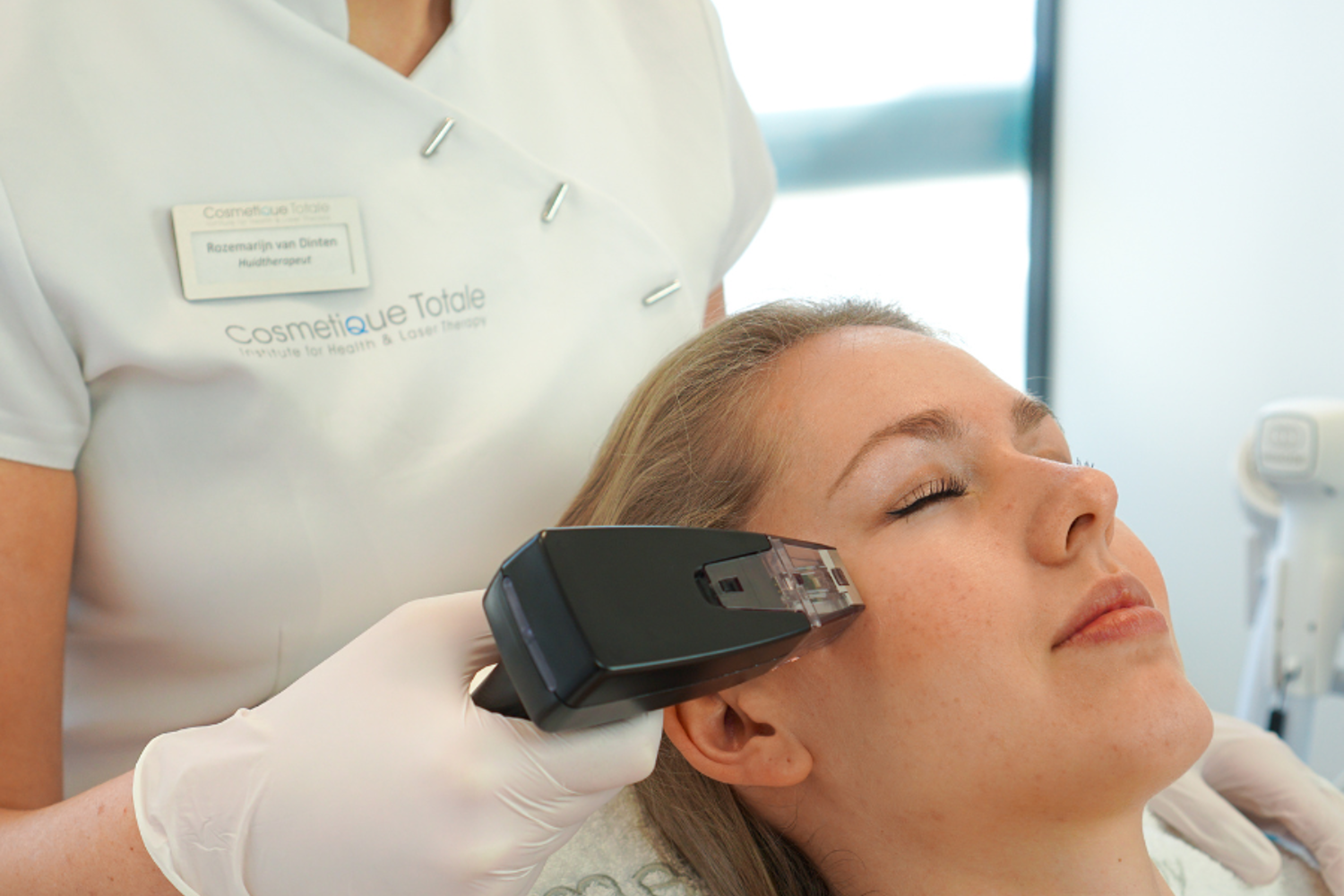 Morpheus8 Behandeling Cosmetique Totale